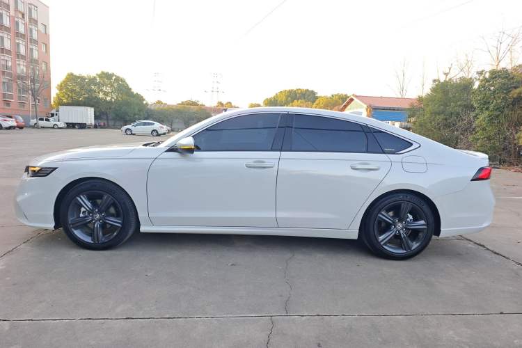 Used Honda Inspire 2025 260TURBO Elegant Edition Left Side