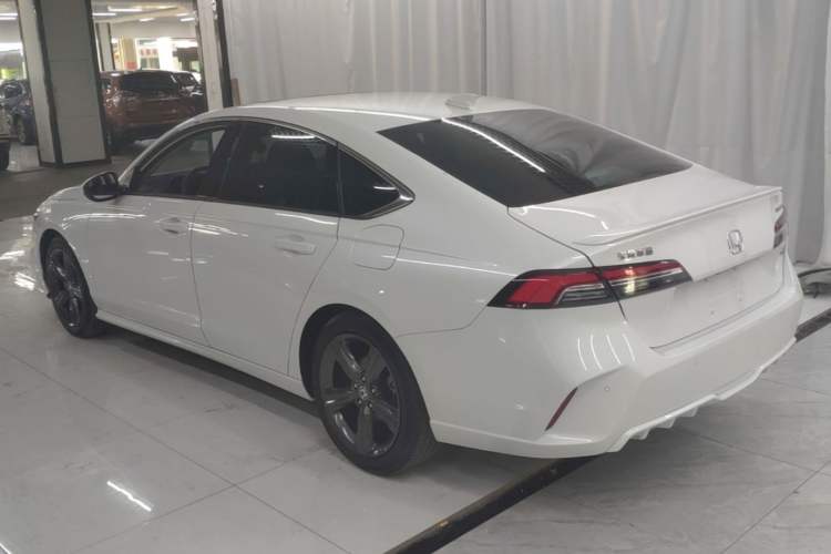 Used Honda Inspire 2025 260TURBO Elegant Edition Rear Left 45 Deg
