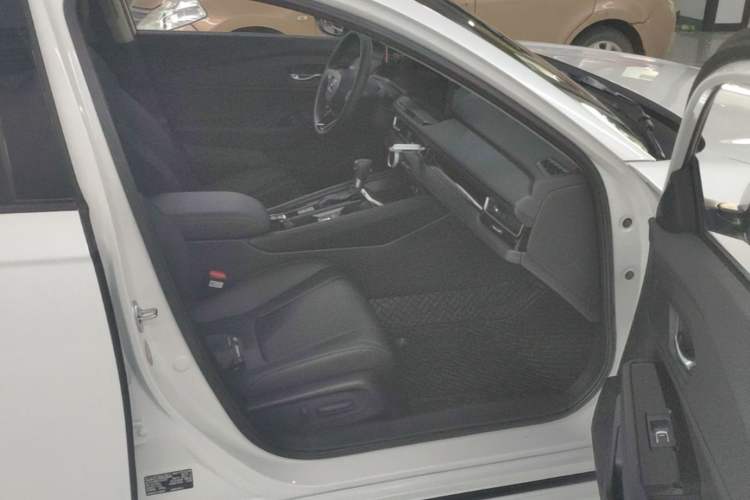 Used Honda Inspire 2025 260TURBO Elegant Edition Right Front Seat