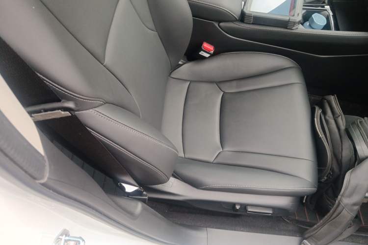 Used Honda Inspire 2025 260TURBO Elite Edition Right Front Seat