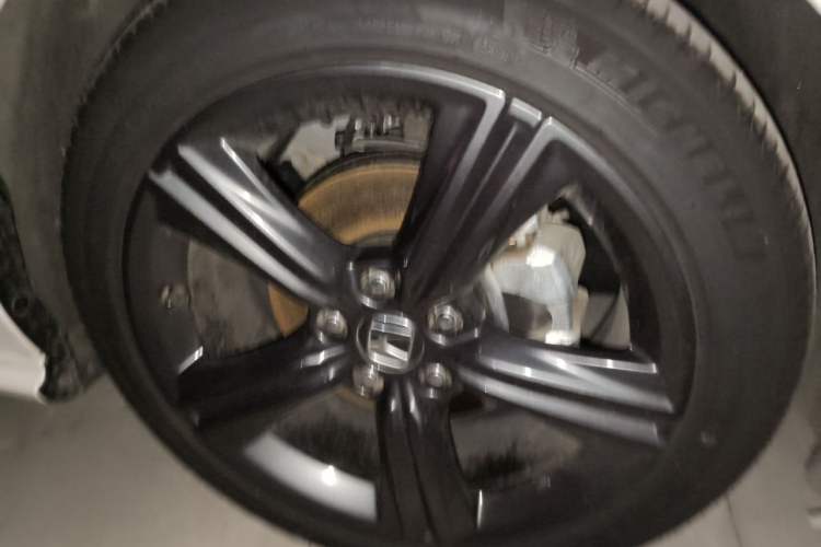Used Honda Inspire 2025 260TURBO Elegant Edition Right Front Wheel Hub