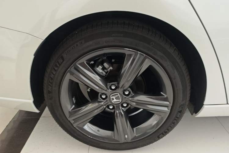 Used Honda Inspire 2025 260TURBO Elite Edition Right Rear Wheel Hub