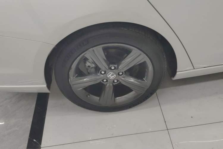 Used Honda Inspire 2025 260TURBO Elegant Edition Right Rear Wheel Hub