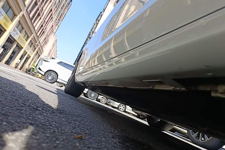 Used Honda Inspire 2025 260TURBO Elegant Edition Right Side Sill