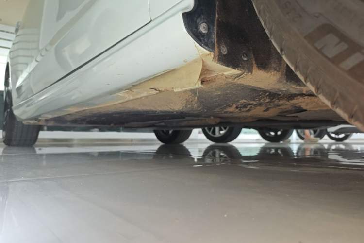 Used Honda Inspire 2025 260TURBO Elite Edition Right Side Sill