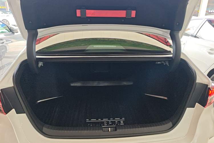 Used Honda Inspire 2025 260TURBO Elegant Edition Trunk