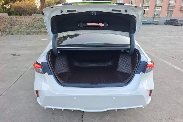 Used Honda Inspire 2025 260TURBO Elegant Edition Trunk