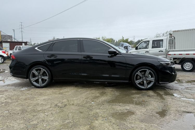 Used Honda Inspire New Energy 2023 ePHEV Prestige Edition Exterior 2