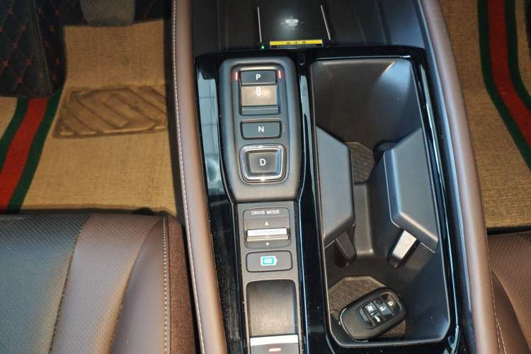 Used Honda Inspire New Energy 2023 ePHEV Prestige Edition Gear Lever