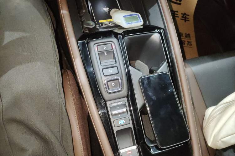 Used Honda Inspire New Energy 2023 ePHEV Prestige Edition Gear Lever