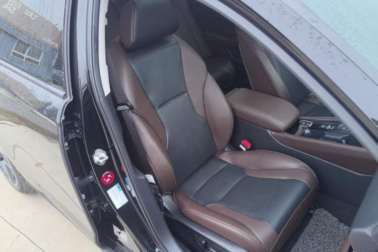 Used Honda Inspire New Energy 2023 ePHEV Prestige Edition Right Front Seat