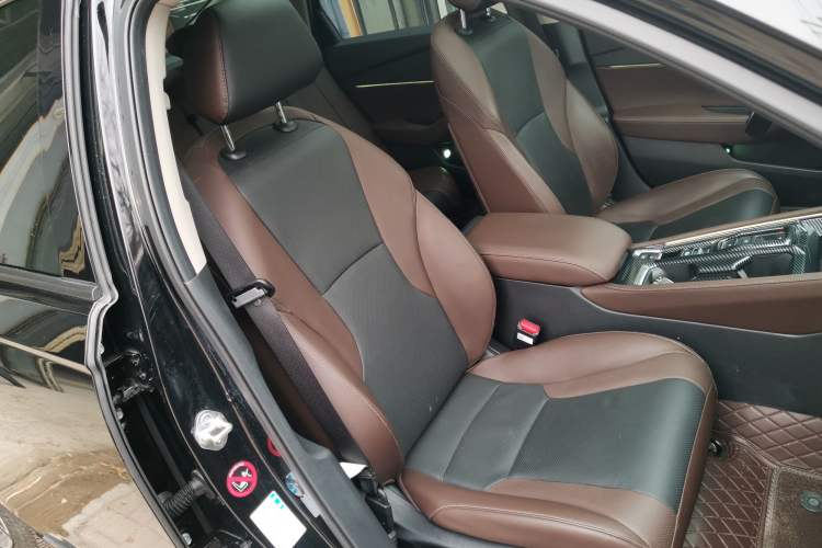 Used Honda Inspire New Energy 2023 ePHEV Prestige Edition Right Front Seat