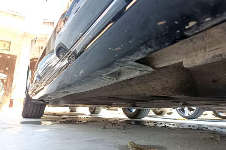 Used Honda Inspire New Energy 2023 ePHEV Prestige Edition Right Side Sill