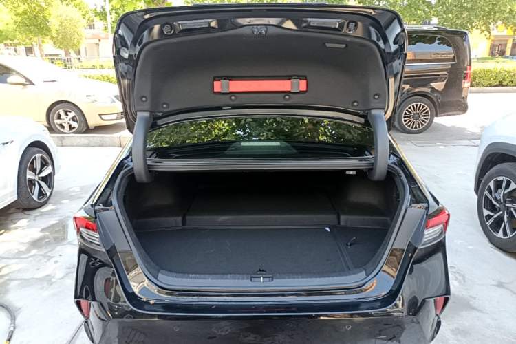 Used Honda Inspire New Energy 2023 ePHEV Prestige Edition Trunk