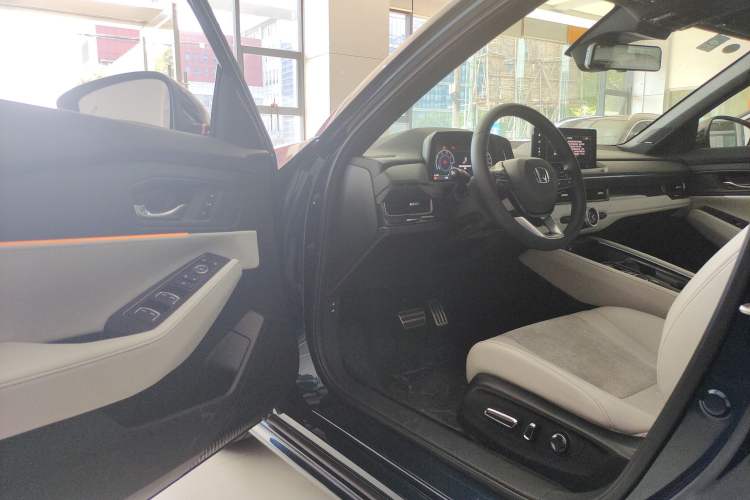 Used Honda Inspire New Energy 2023 ePHEV Smart Edition Driver Seat