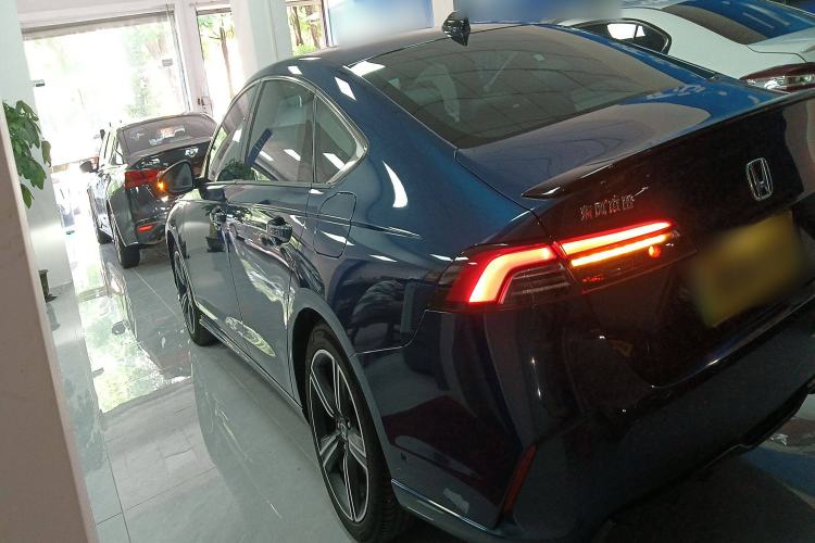 Used Honda Inspire New Energy 2023 ePHEV Smart Edition Exterior 3