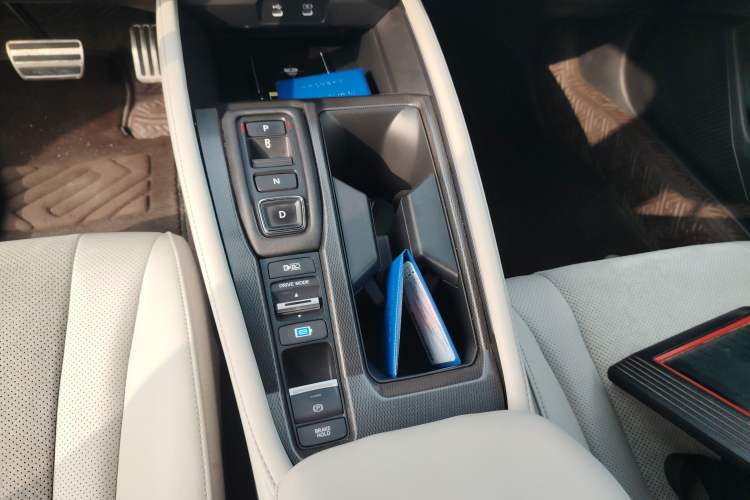 Used Honda Inspire New Energy 2023 ePHEV Smart Edition Gear Lever