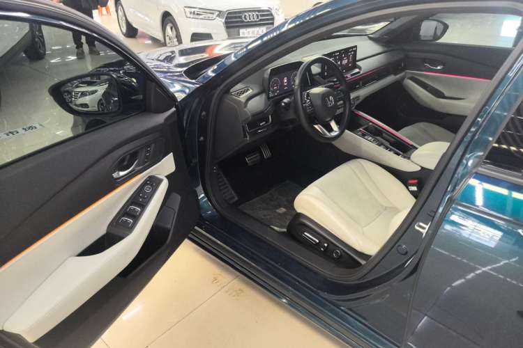 Used Honda Inspire New Energy 2023 ePHEV Smart Edition Interior 1