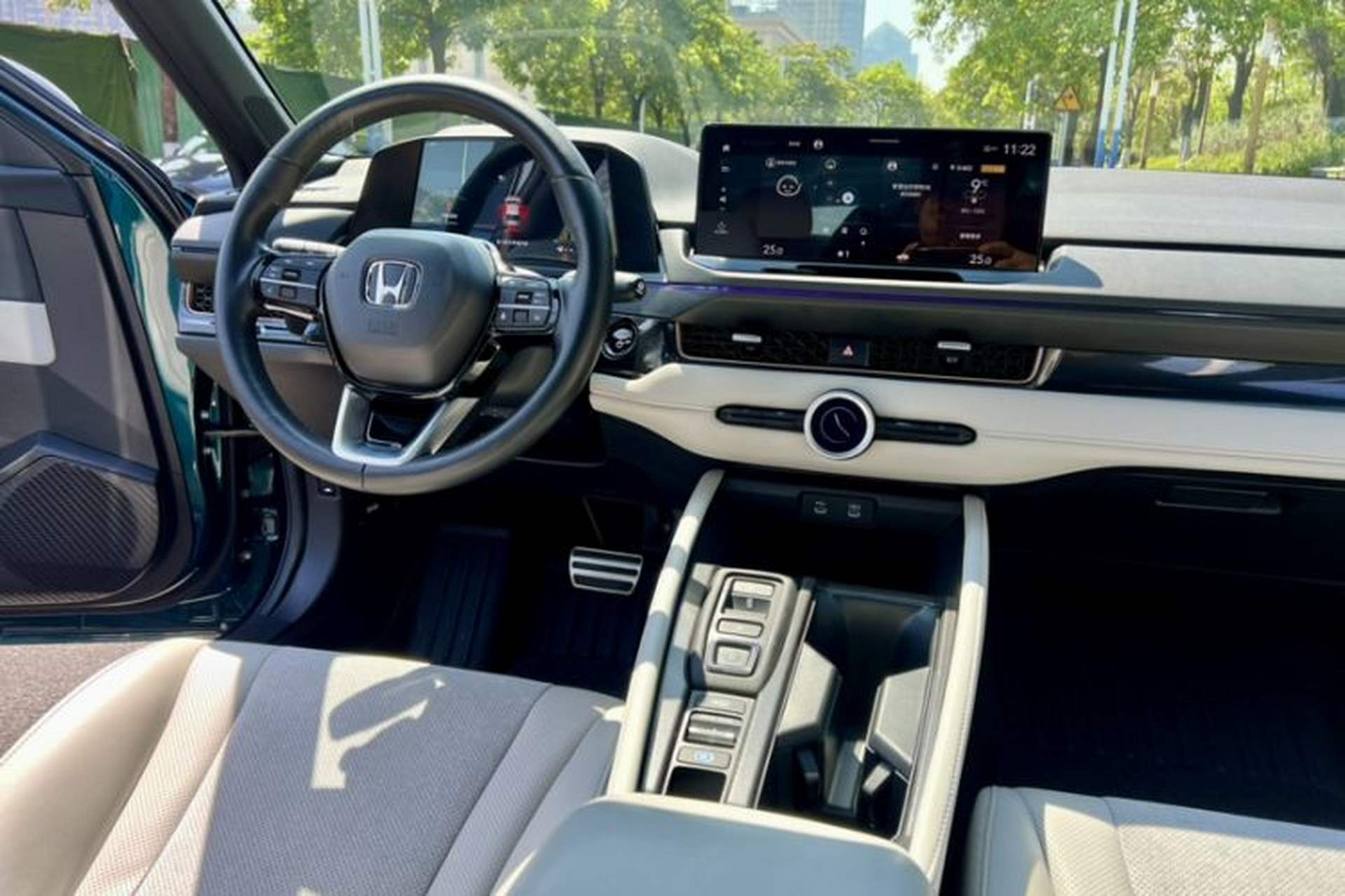 Used Honda Inspire New Energy 2023 ePHEV Smart Edition Interior 10