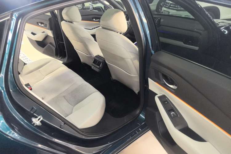 Used Honda Inspire New Energy 2023 ePHEV Smart Edition Interior 4