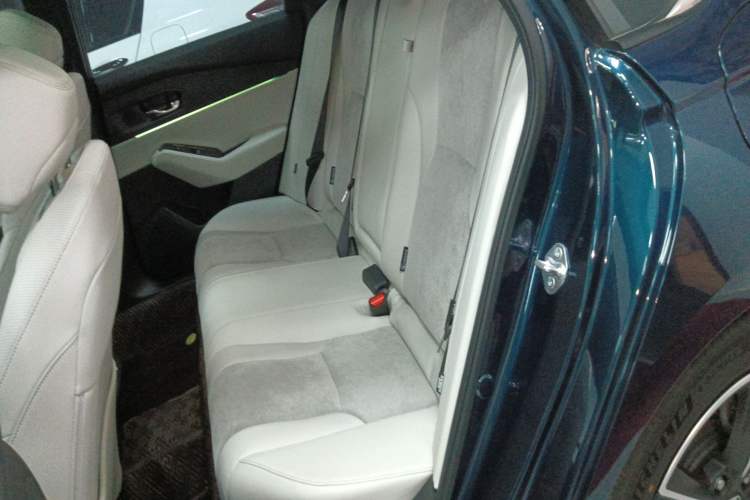 Used Honda Inspire New Energy 2023 ePHEV Smart Edition Interior 4