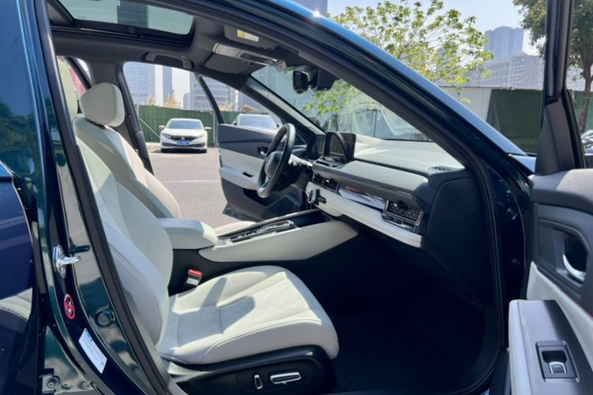 Used Honda Inspire New Energy 2023 ePHEV Smart Edition Interior 5