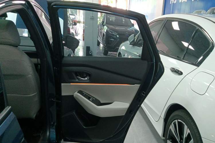 Used Honda Inspire New Energy 2023 ePHEV Smart Edition Interior 6