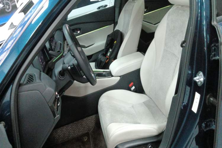 Used Honda Inspire New Energy 2023 ePHEV Smart Edition Left Front Seat