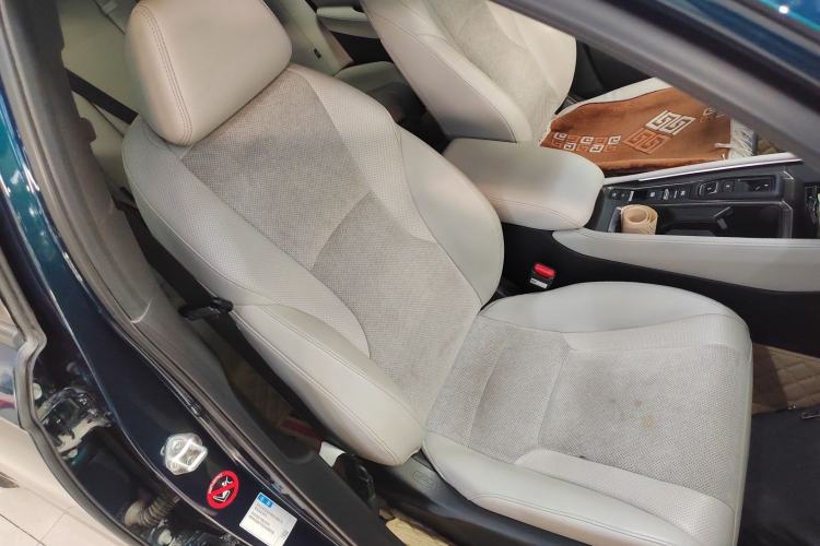 Used Honda Inspire New Energy 2023 ePHEV Smart Edition Right Front Seat