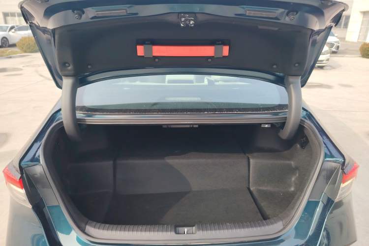 Used Honda Inspire New Energy 2023 ePHEV Smart Edition Trunk