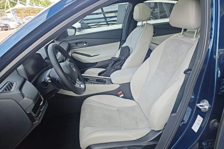 Used Honda Inspire New Energy 2023 ePHEV Smart Edition Left Front Seat