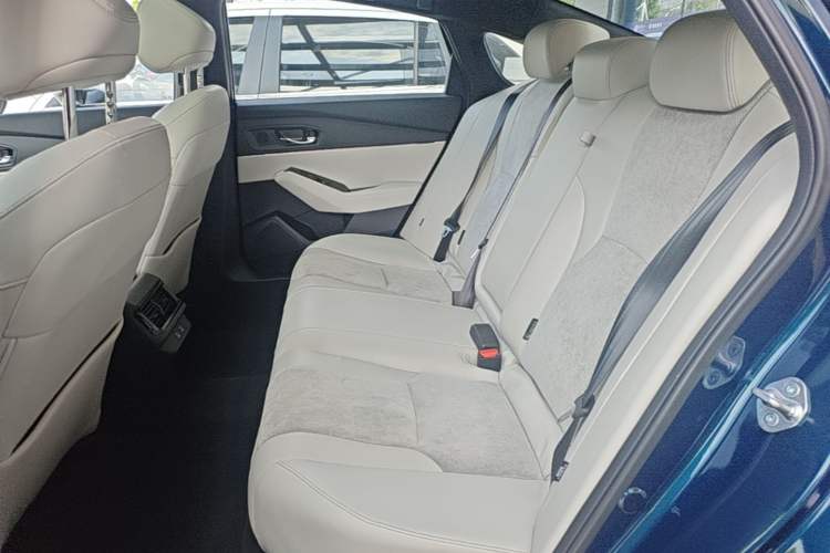 Used Honda Inspire New Energy 2023 ePHEV Smart Edition Left Rear Seat