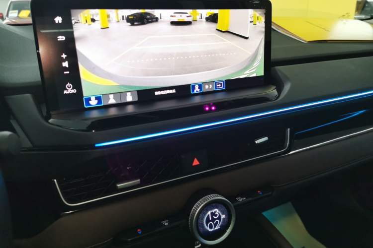 Used Honda Inspire New Energy 2023 ePHEV Prestige Edition Audio And AC Panel