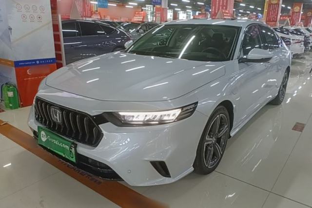 Ojetý Honda Inspire New Energy 2023 ePHEV Prestige Edition