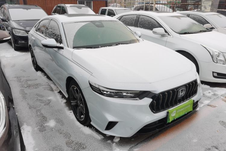 Used Honda Inspire New Energy 2023 ePHEV Prestige Edition Front Right 45 Deg