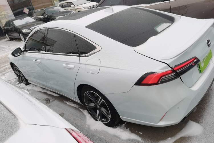 Used Honda Inspire New Energy 2023 ePHEV Prestige Edition Left Side