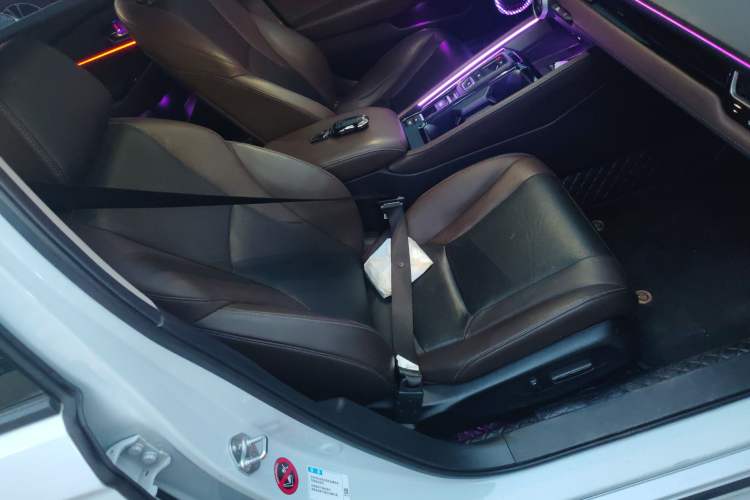 Used Honda Inspire New Energy 2023 ePHEV Prestige Edition Right Front Seat