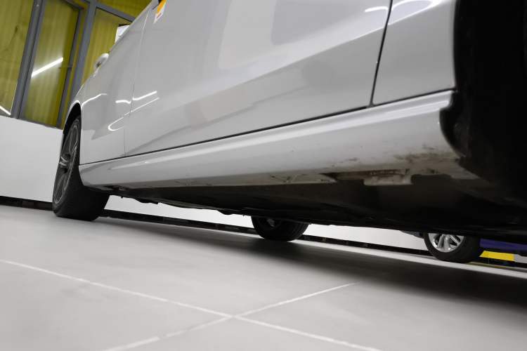 Used Honda Inspire New Energy 2023 ePHEV Prestige Edition Right Side Sill