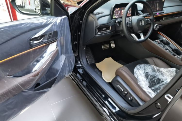 Used Honda Inspire New Energy 2025 Model—e:PHEV Smart Shine Version Driver Seat