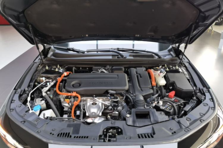 Used Honda Inspire New Energy 2025 Model—e:PHEV Smart Shine Version Engine Bay