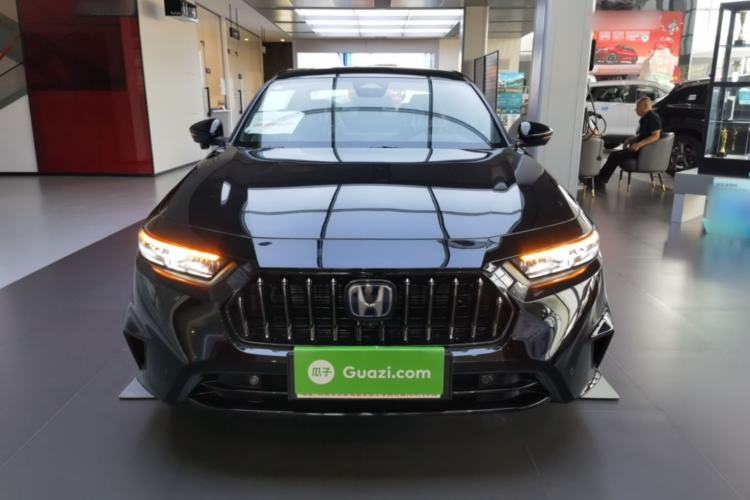 Used Honda Inspire New Energy 2025 Model—e:PHEV Smart Shine Version Front