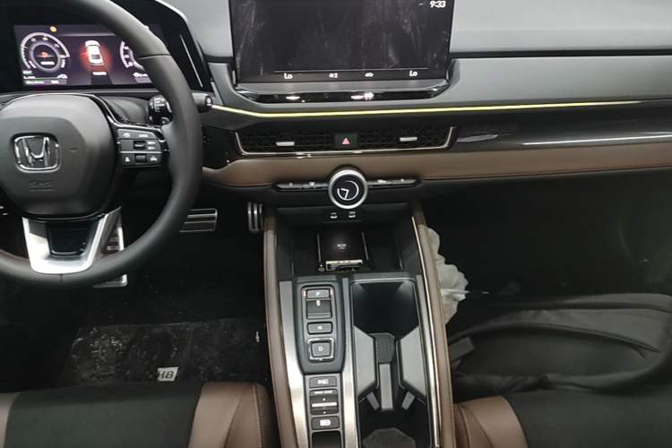 Used Honda Inspire New Energy 2025 Model—e:PHEV Smart Shine Version Gear Lever