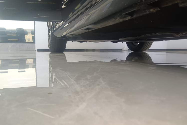 Used Honda Inspire New Energy 2025 Model—e:PHEV Smart Shine Version Right Side Sill