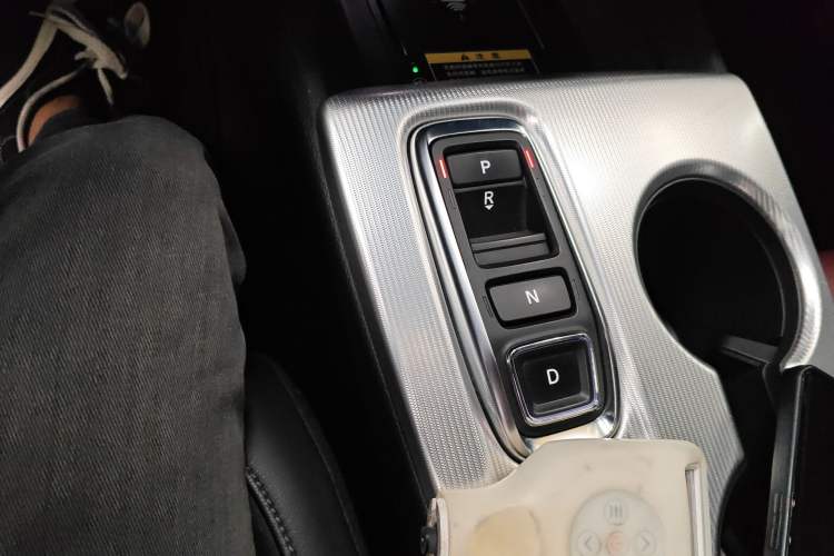 Used Honda Integra 2023 2.0L eHEV Sharp – Premium Edition Gear Lever