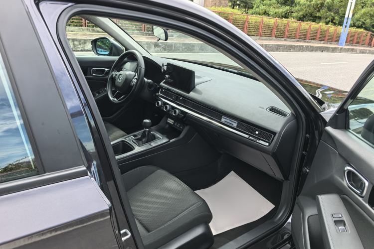 Used Honda Integra 2022 240TURBO Manual Exclusive Edition Interior 11