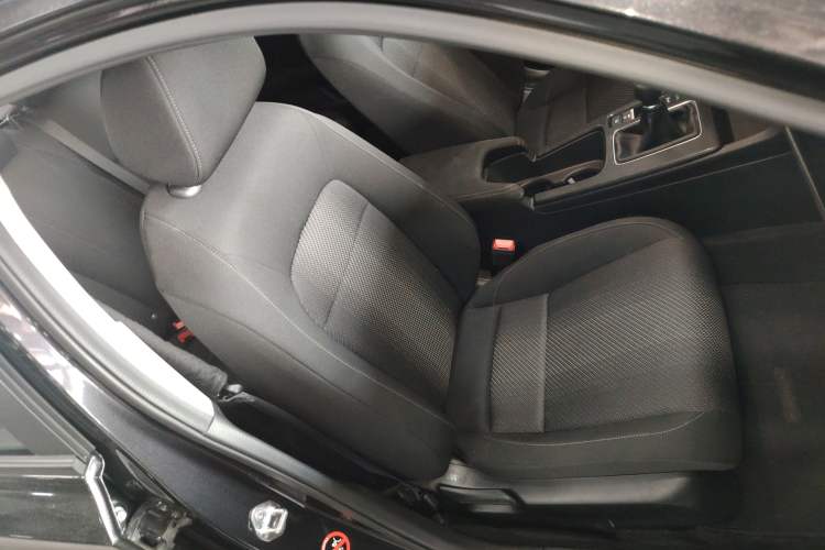 Used Honda Integra 2022 240TURBO Manual Exclusive Edition Right Front Seat
