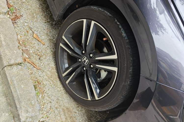Used Honda Integra 2022 240TURBO CVT Phantom Night Luxury Edition Right Front Wheel Hub