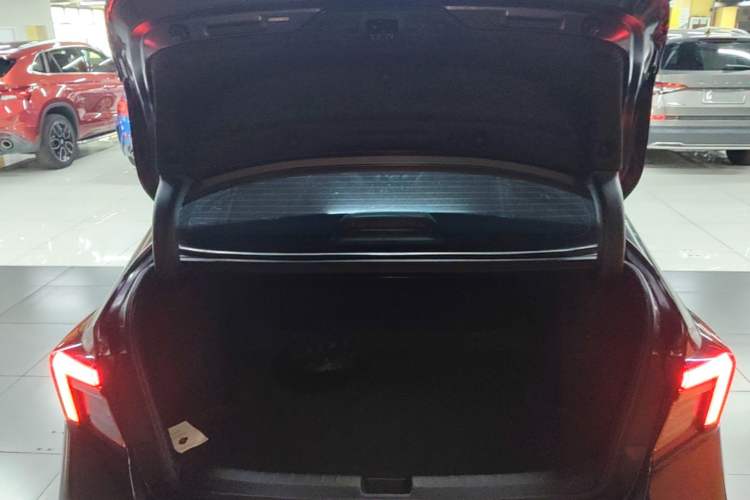 Used Honda Integra 2022 240TURBO CVT Technology Edition Trunk