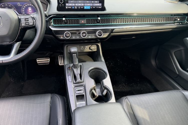 Used Honda Integra 2022 240TURBO CVT Phantom Night Luxury Edition Gear Lever