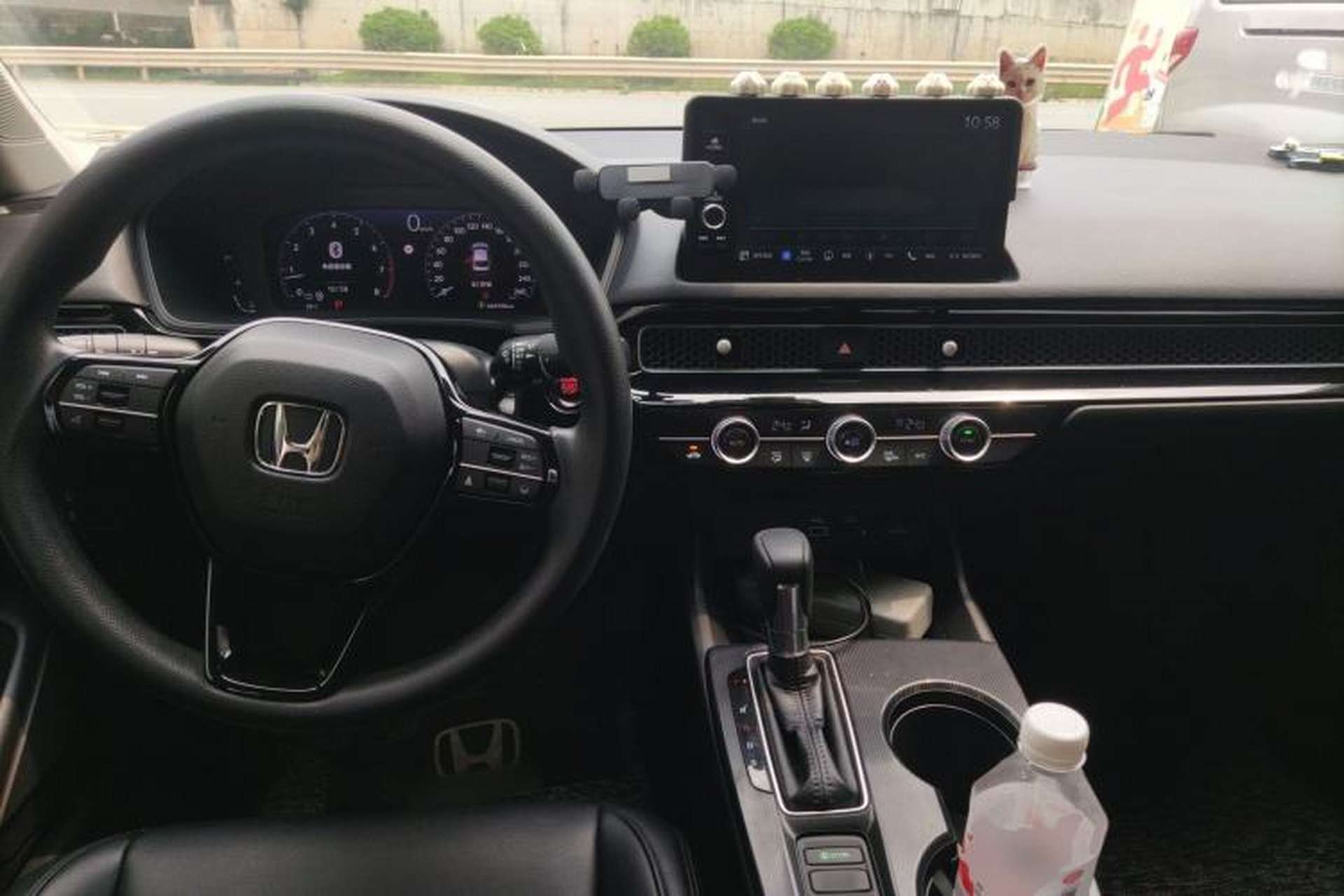 Used Honda Integra 2022 240TURBO CVT Technology Edition Center Console